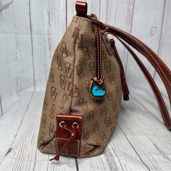 Dooney & Bourke Vintage Classic Logo Shoulder Bag Signature DB - Picture 3 of 15